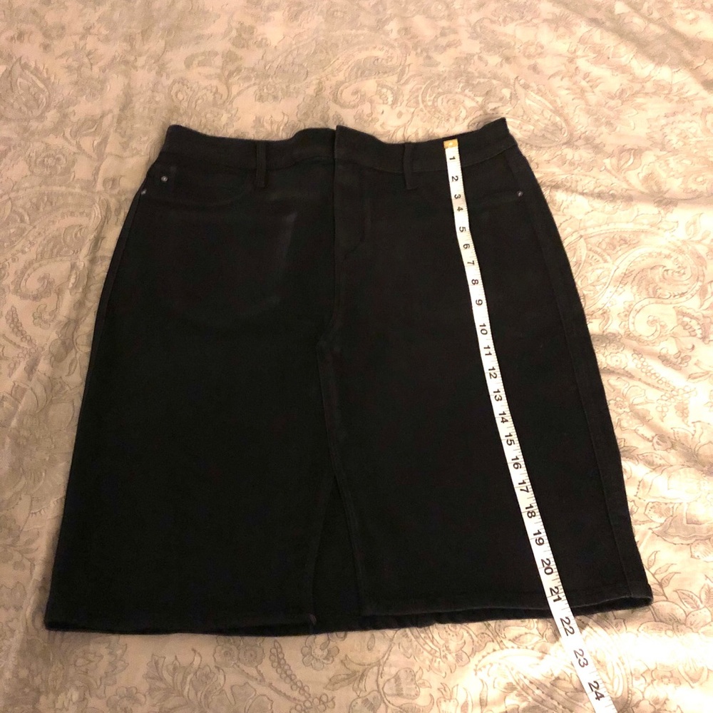 Skinnygirl Black Jean Skirt Size 10 - Picture 10 of 14